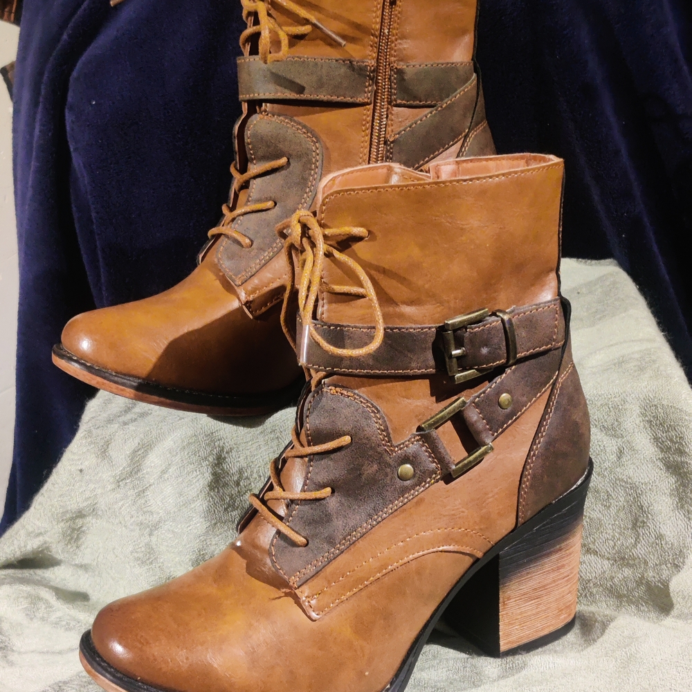Pierre Dumas Two-Tone Brown Ankle Boots